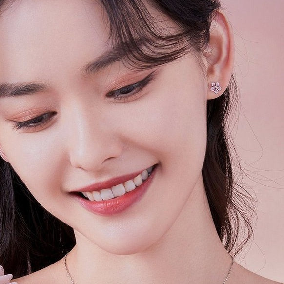 Pt950 Platinum Enamel Peach Blossom Flower Earrings