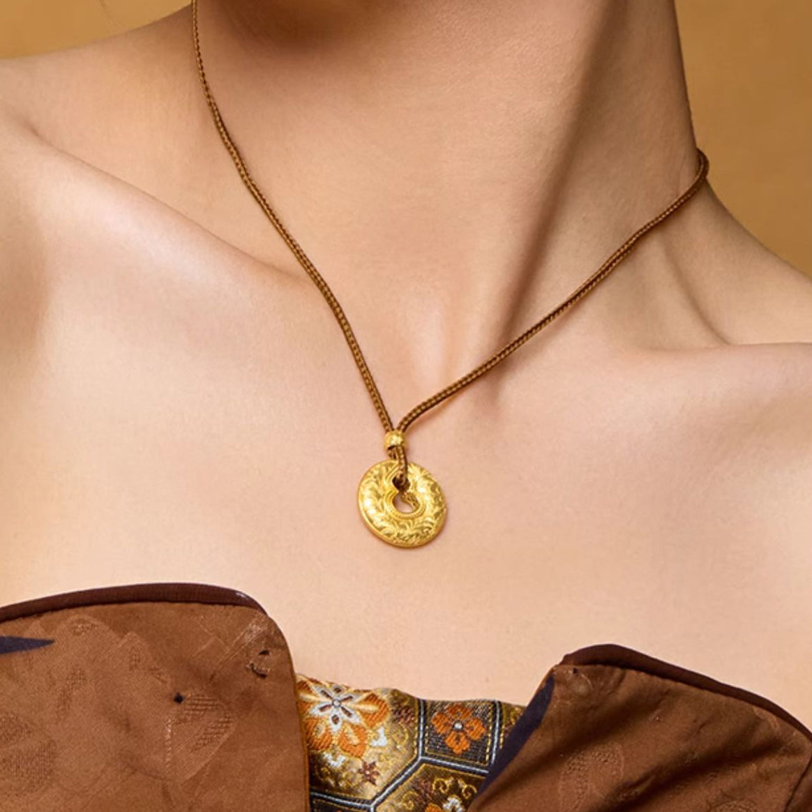 Chinese Cultural Relics Series 24K Gold Nanjing Brocade Ping An Buckle Necklace