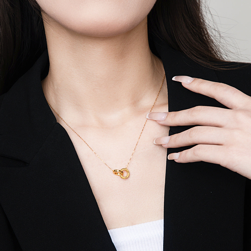 18K Gold Interlocking Double Circles Necklace