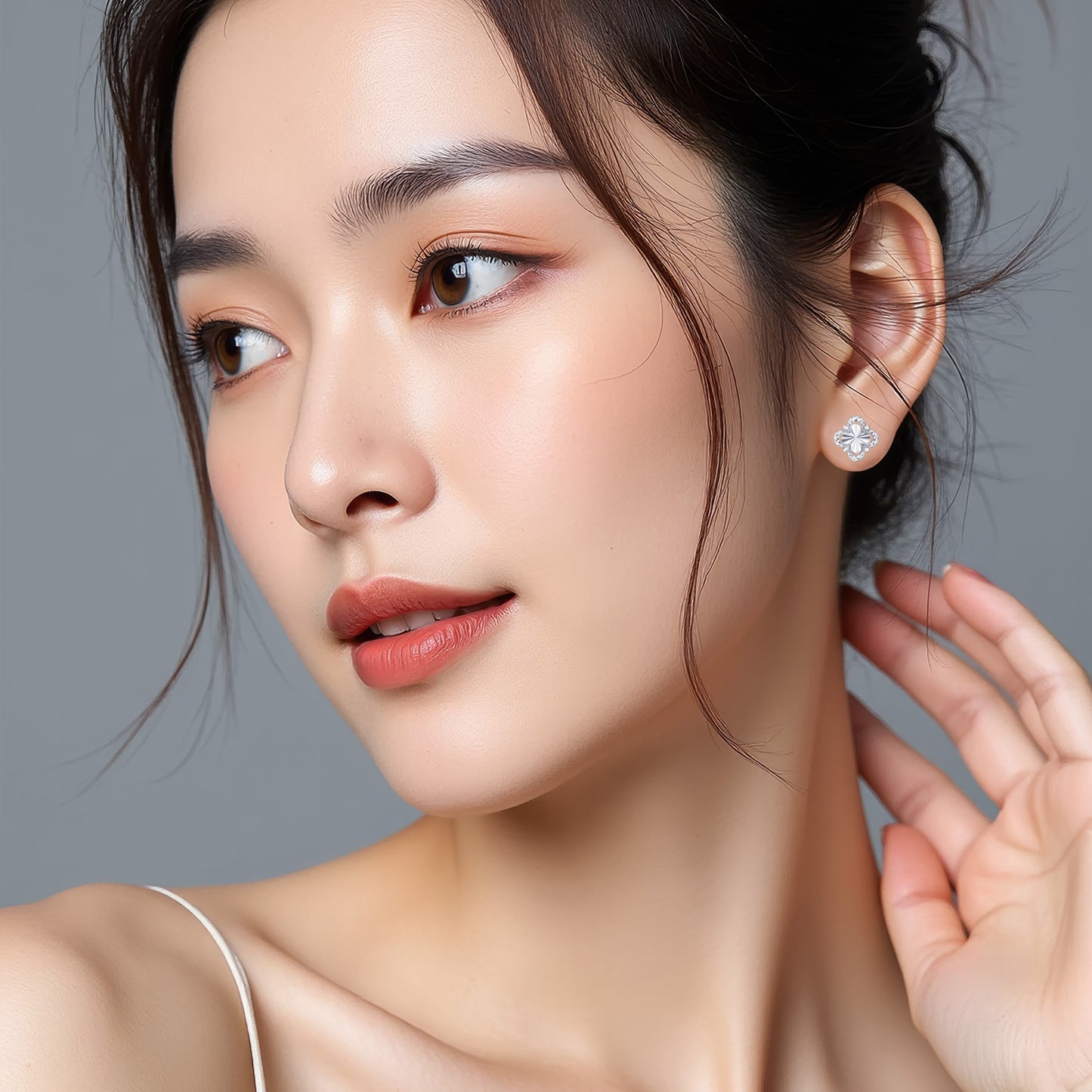 Pt950 Platinum Lucky Four-leaf Clover Earrings