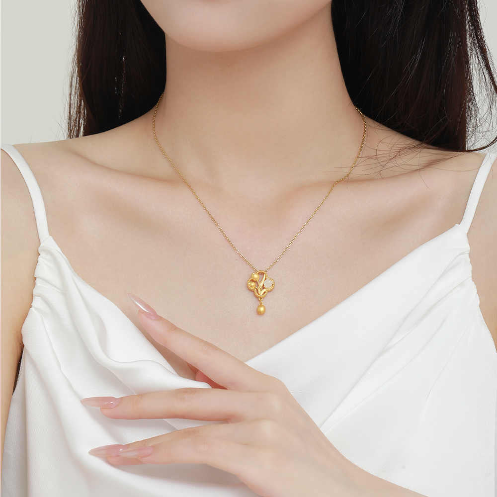 24K Gold Hetian Jade Shell Tulip Necklace Pendant