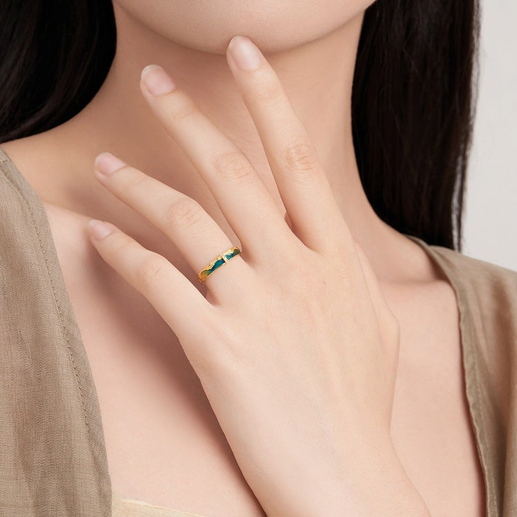 A Grand Panorama of Rivers and Mountains Series 24K Gold Diamond Enamel Green Mountain Ring