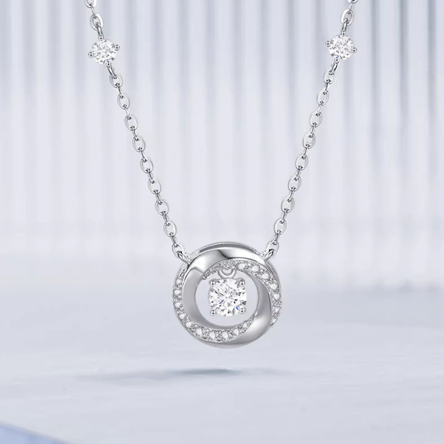 S925 Silver Zircon Mobius Loop Bubble Necklace