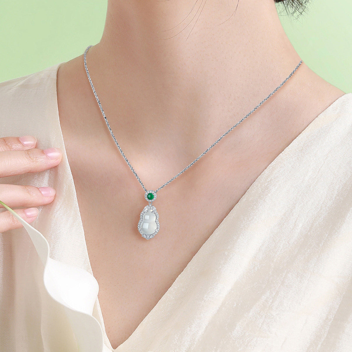 Silver Zircon Chalcedony Ruyi Calabash Gourd Necklace