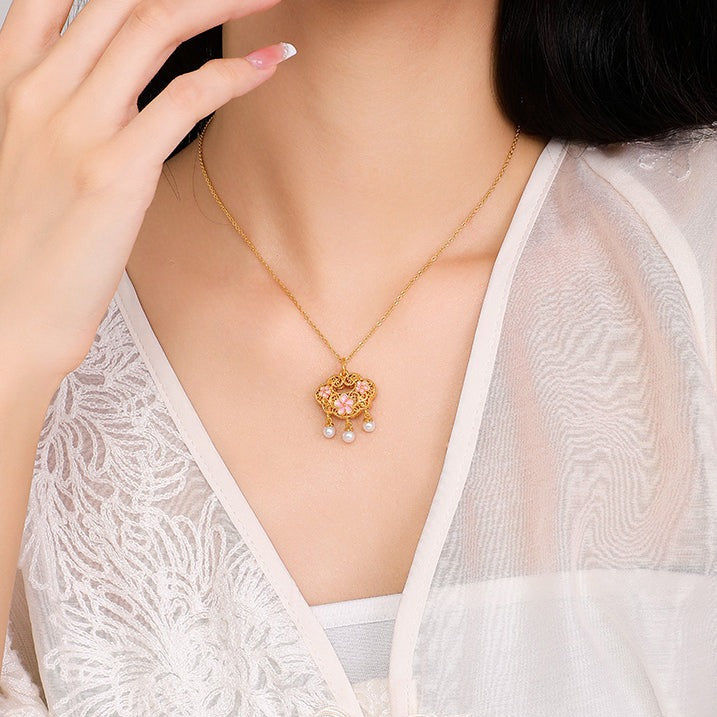 24K Gold Pearl Peach Blossom Ruyi Lock Pendant