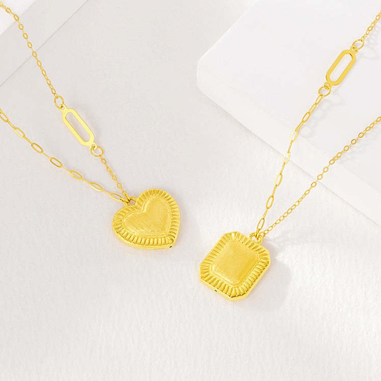 18K Gold Vintage Heart Paperclip Chain Necklace