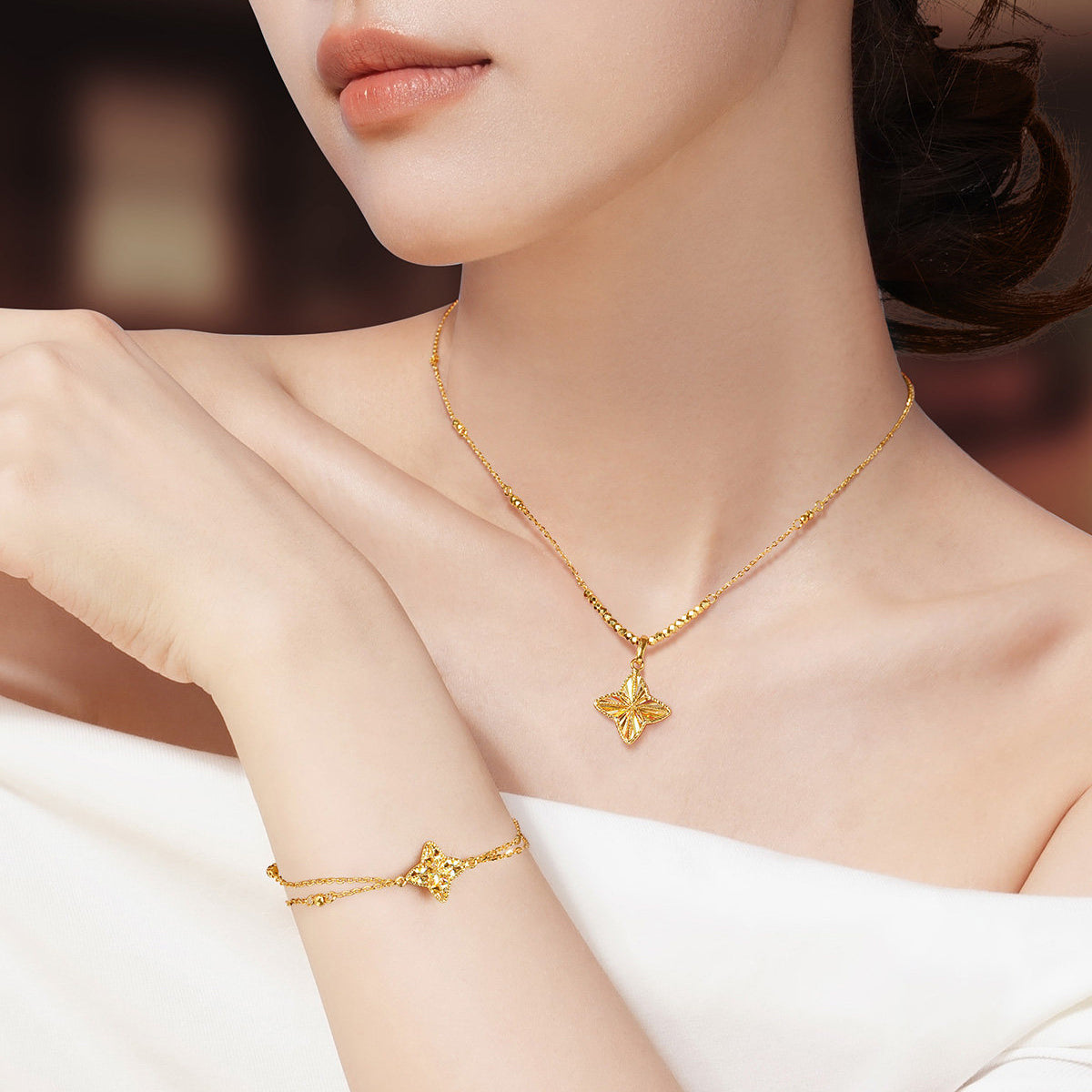 Dazzling Gold Series 24K Gold Shining Star Pendant
