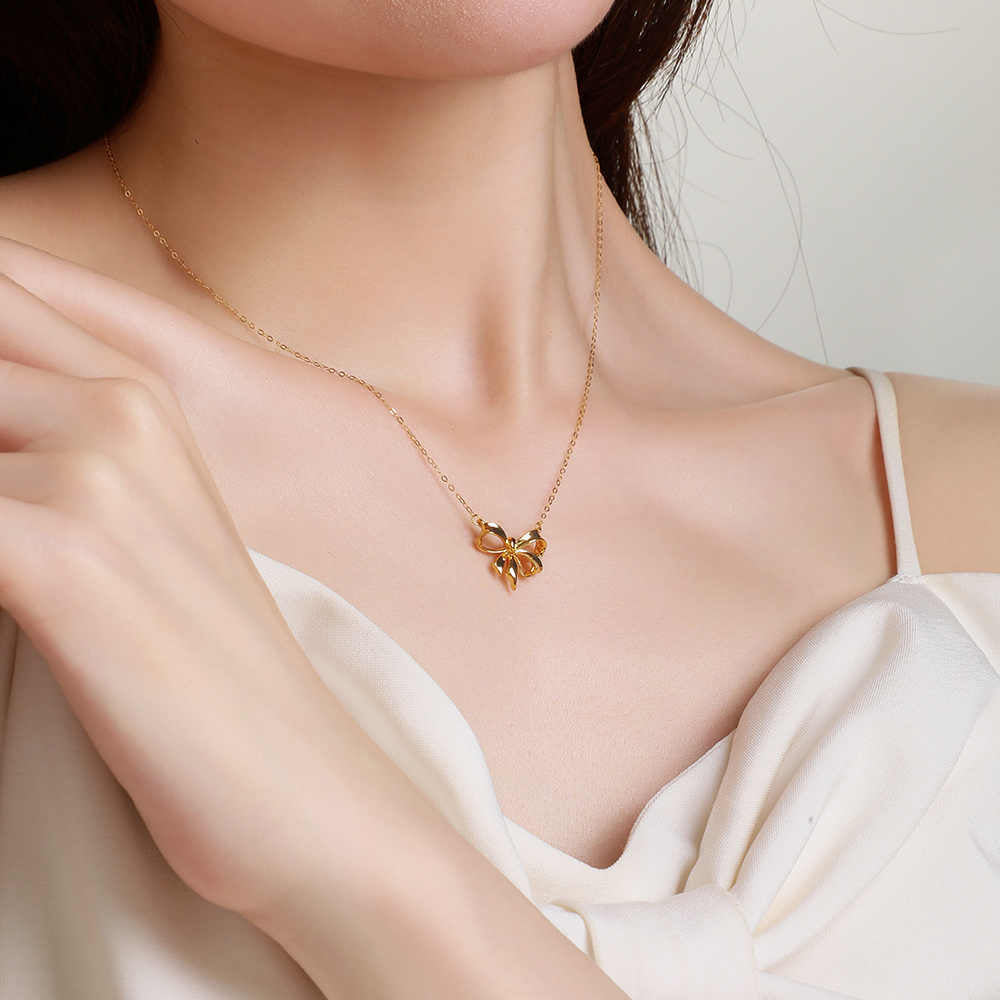 18K Gold Elegant Bow Knot Necklace