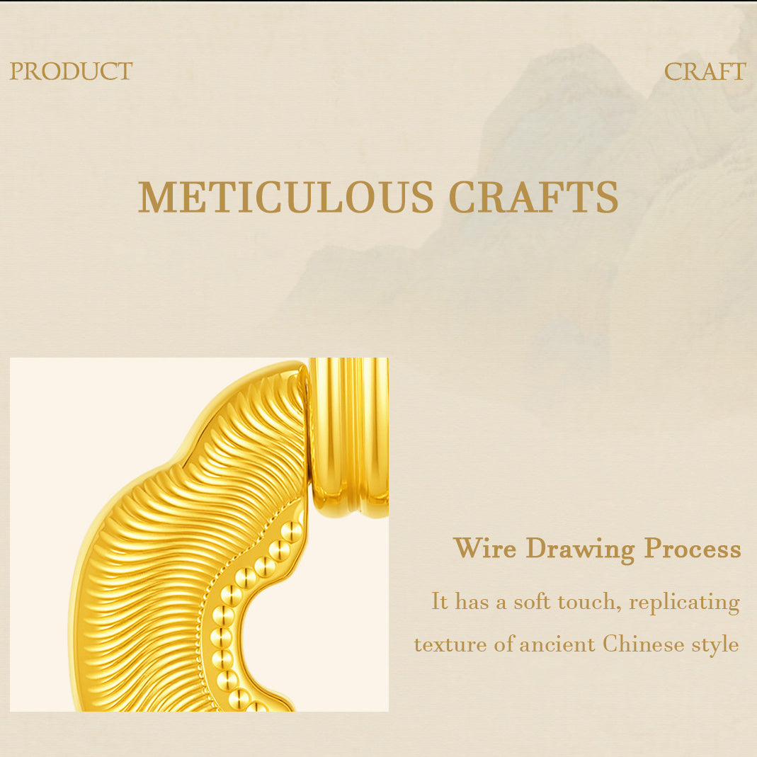 ChowTaiSeng 24K Gold Green Clover Pendant close-up showing meticulous wire drawing craftsmanship – soft touch replicating ancient Chinese style texture