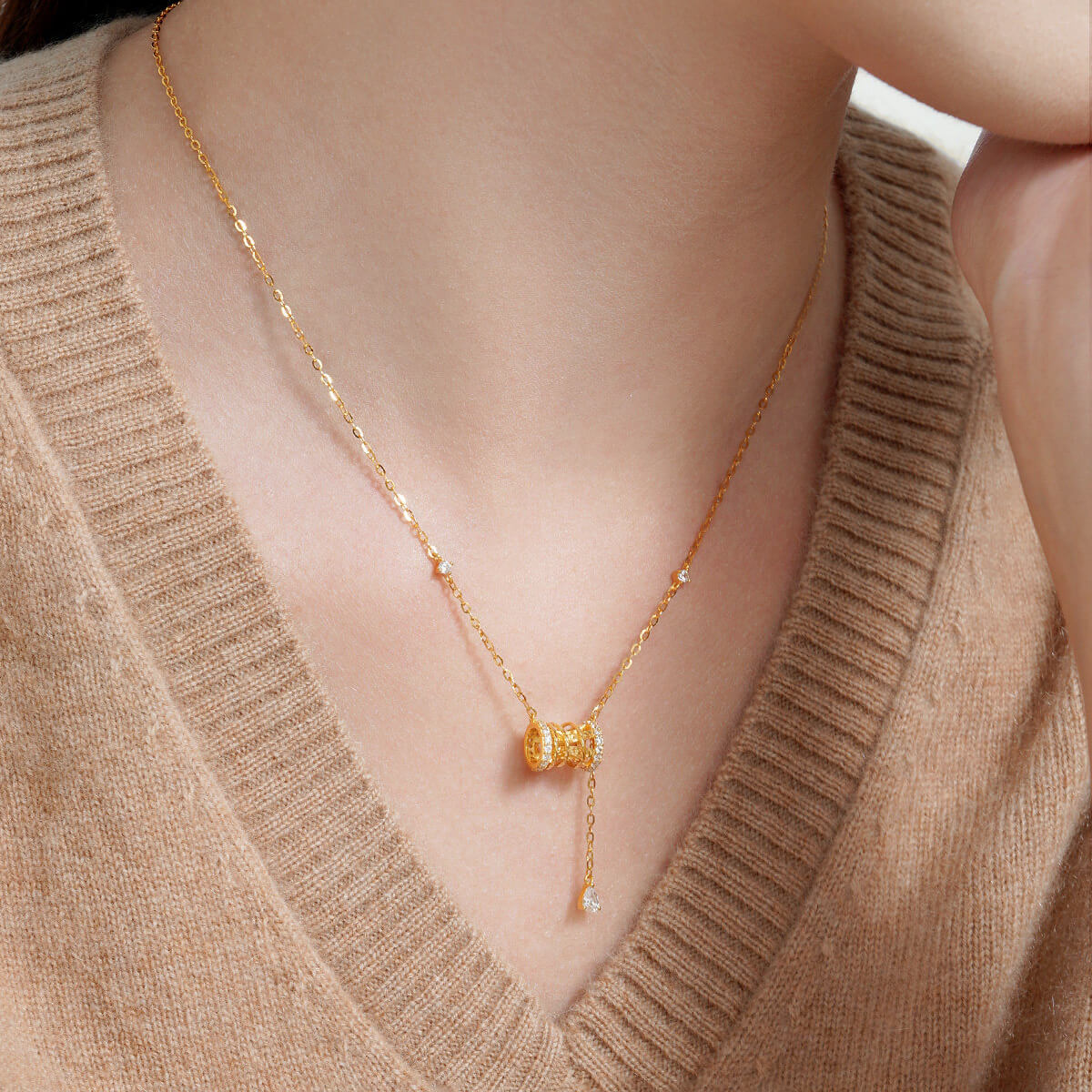 Gold Plated Silver Zircon Sparkling Small Waist Barrel Necklace