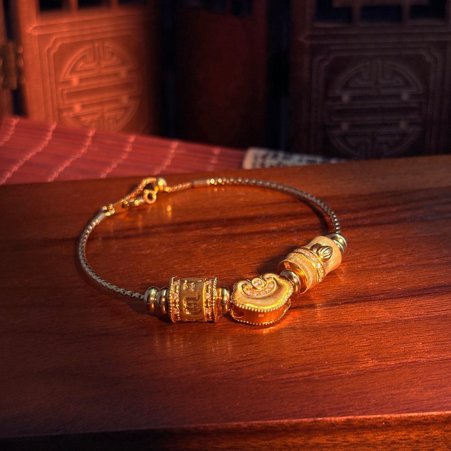 Chinese Cultural Relics Series 24K Gold Diamond Blessing Charm