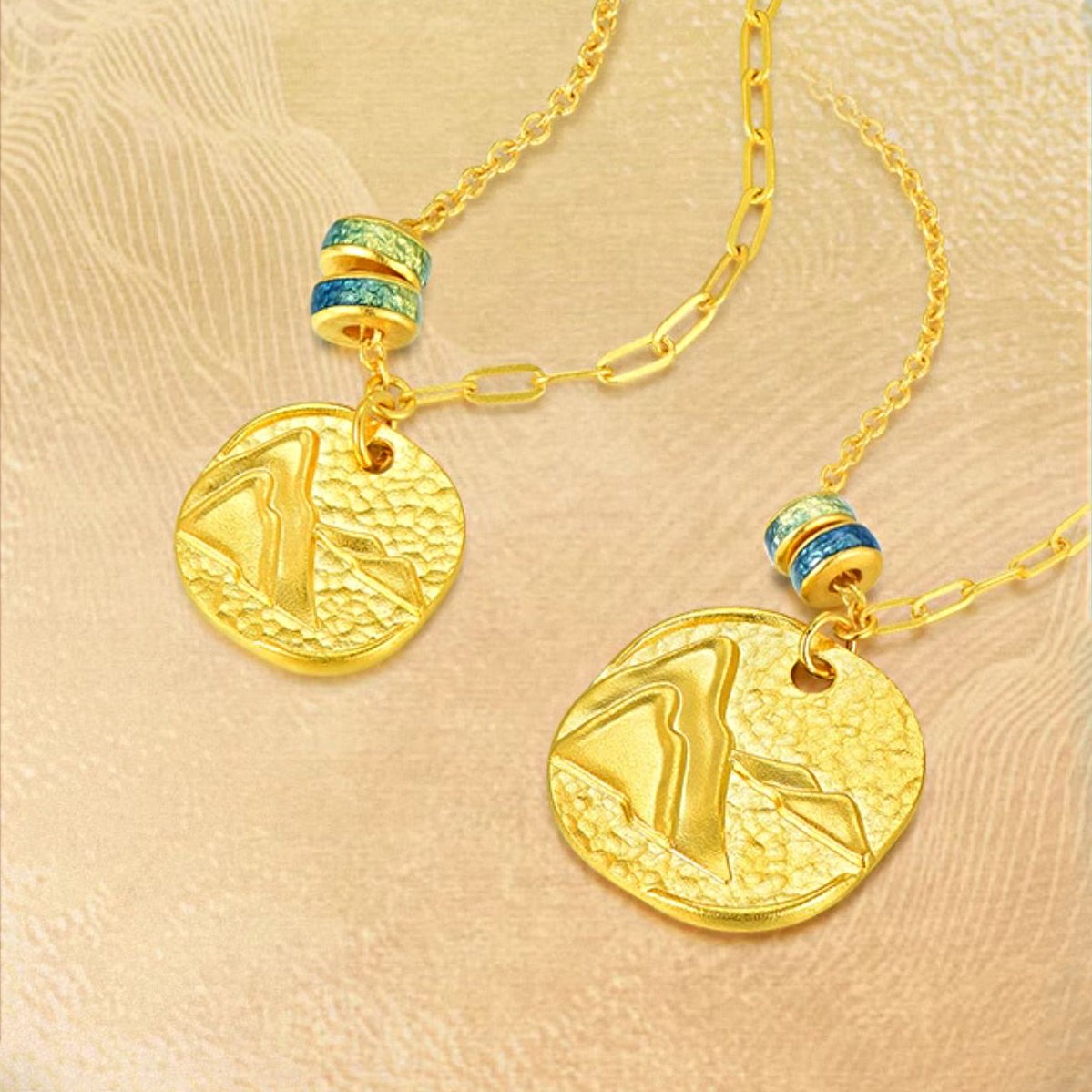 A Grand Panorama of Rivers and Mountains Series 24K Gold Hammer Pattern Couple Necklaces