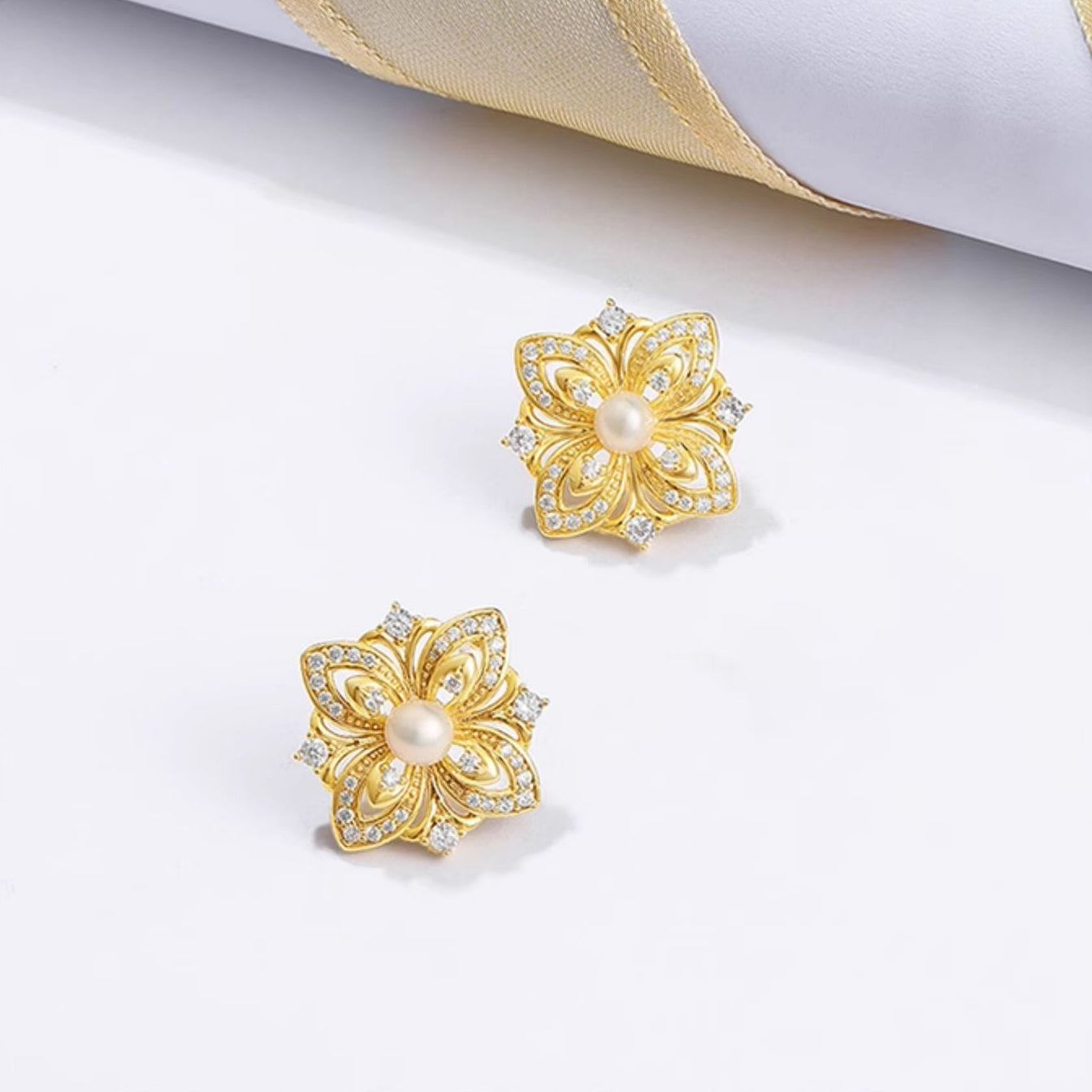 S925 Silver Rococo Style Flower Stud Earrings