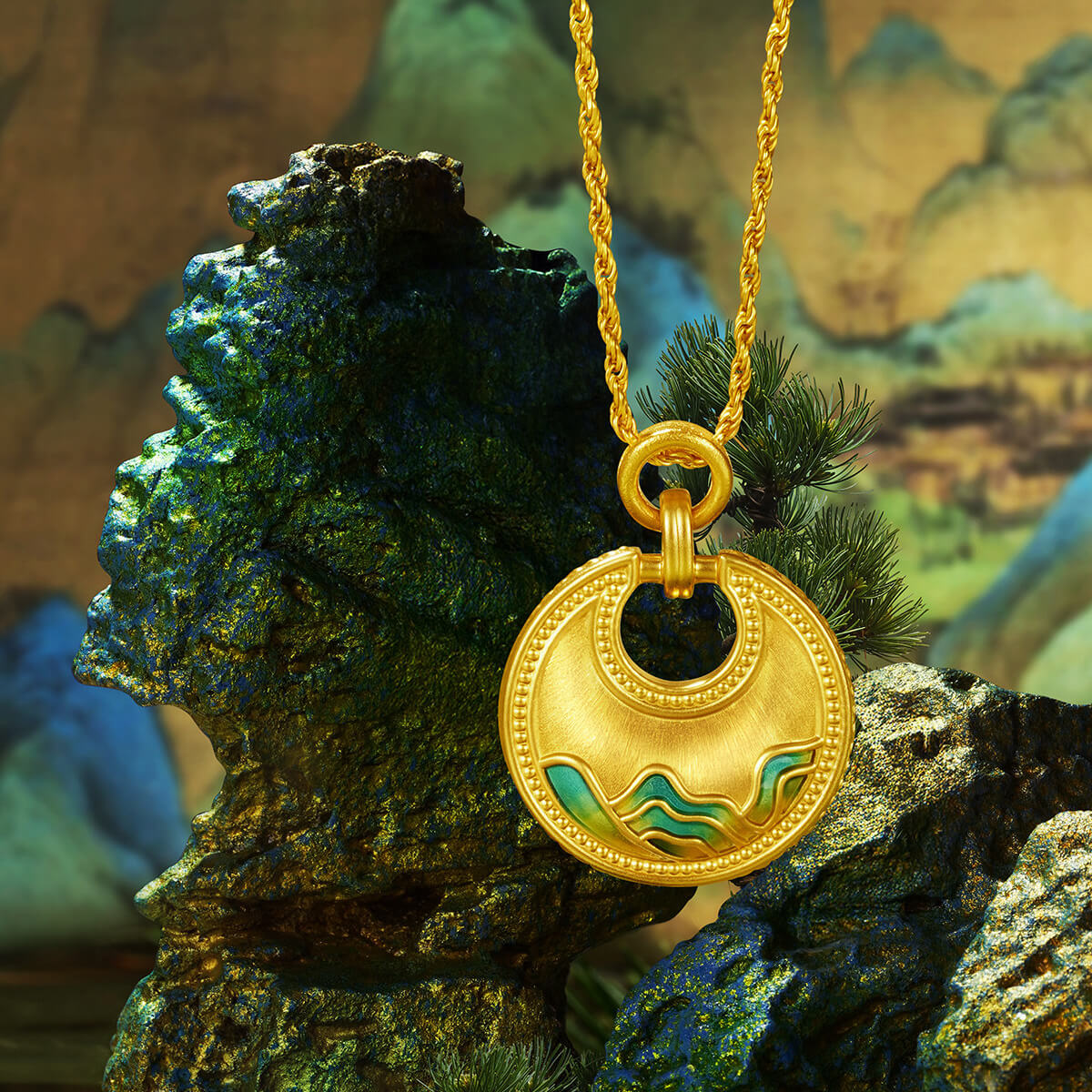 ChowTaiSeng 24K Gold Round Ruyi Lock Pendant craft detail – ancient hand-engraved texture replicating delicate ancient painting brushstrokes