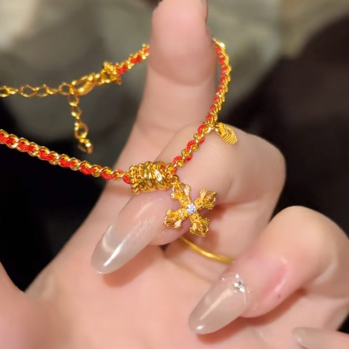 [Pre-sale] S925 Silver Zircon Cross Guard Vajra Red String Bracelet