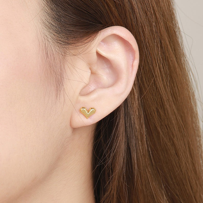 24K Gold Geometric Heart Stud Earrings