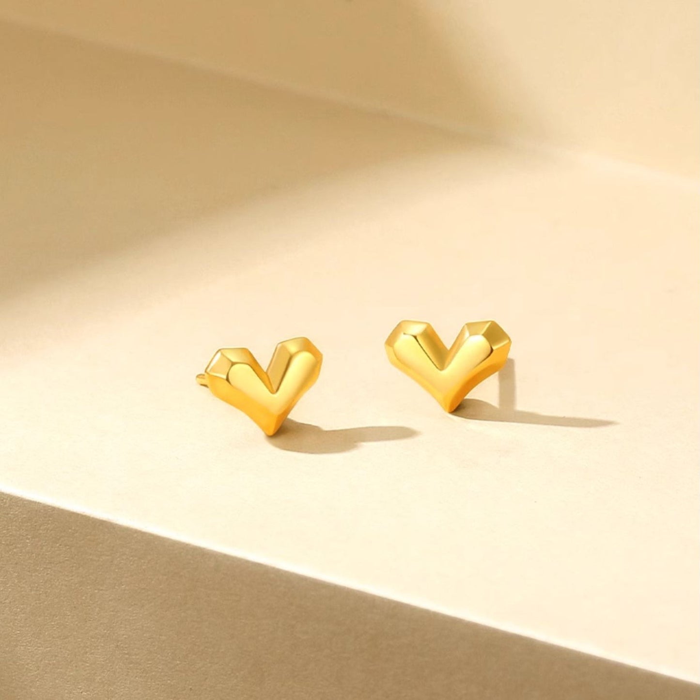 24K Gold Geometric Heart Stud Earrings