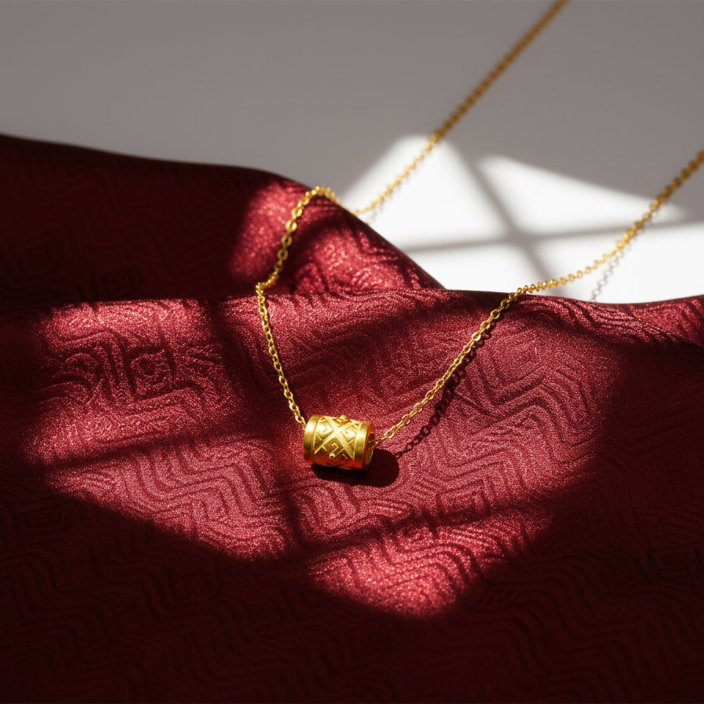 24K Gold Diamond Pattern Barrel Pendant