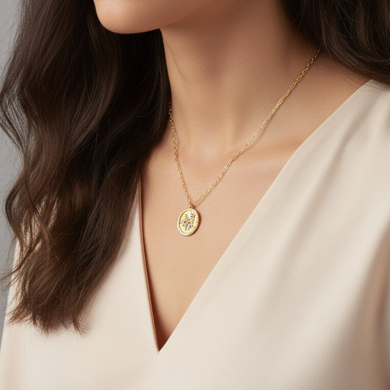 Silver Vintage Eight-pointed Star Disc Necklace