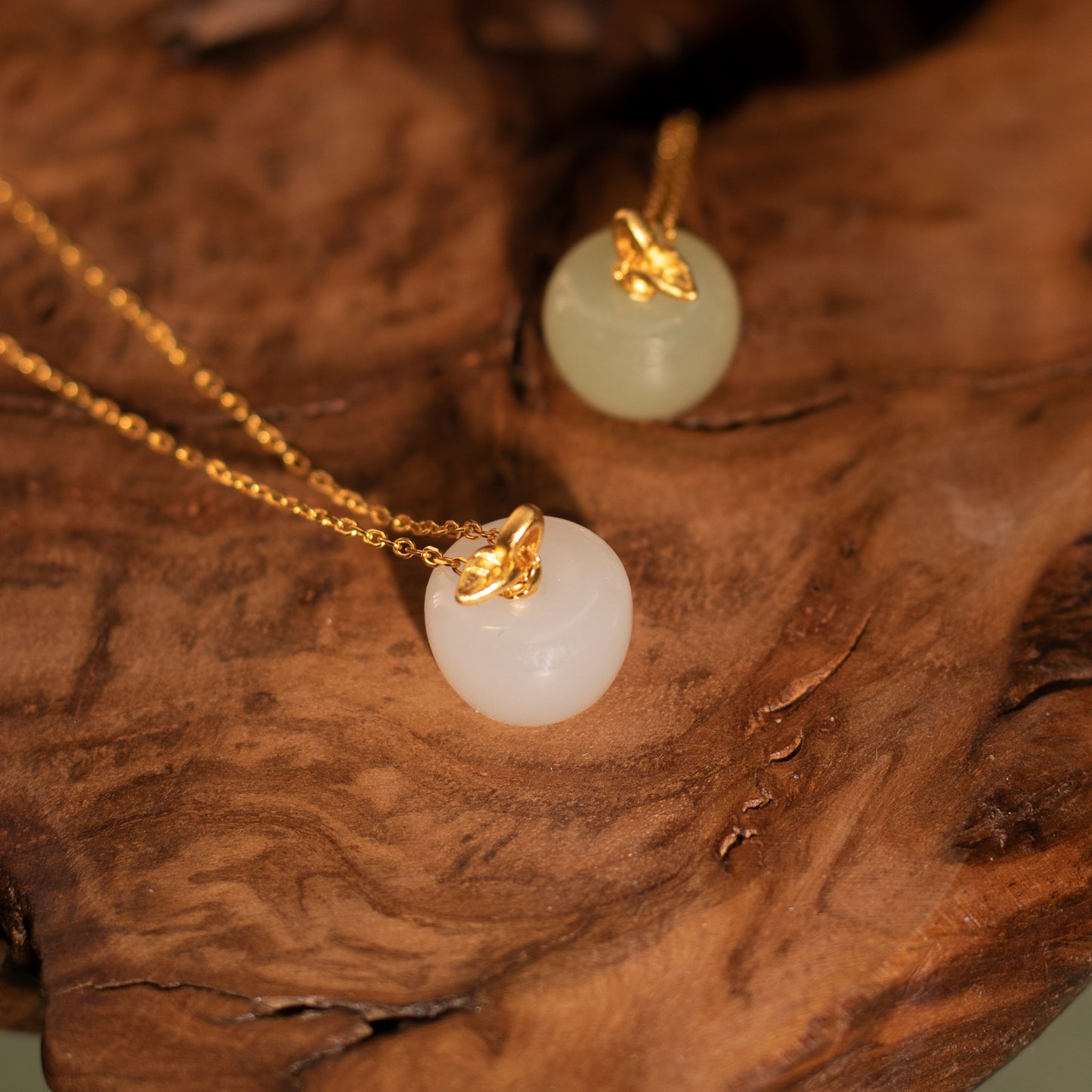 [Pre-sale] Silver Hetian Jade Apple Necklace