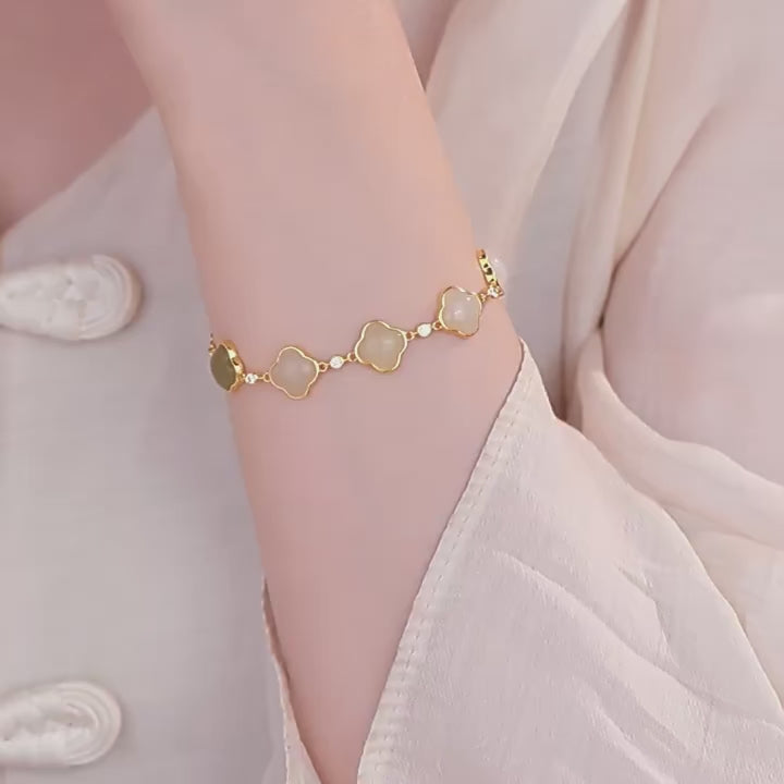 Silver Gradient Color Hetian Jade Clover Bracelet – ChowTaiSeng